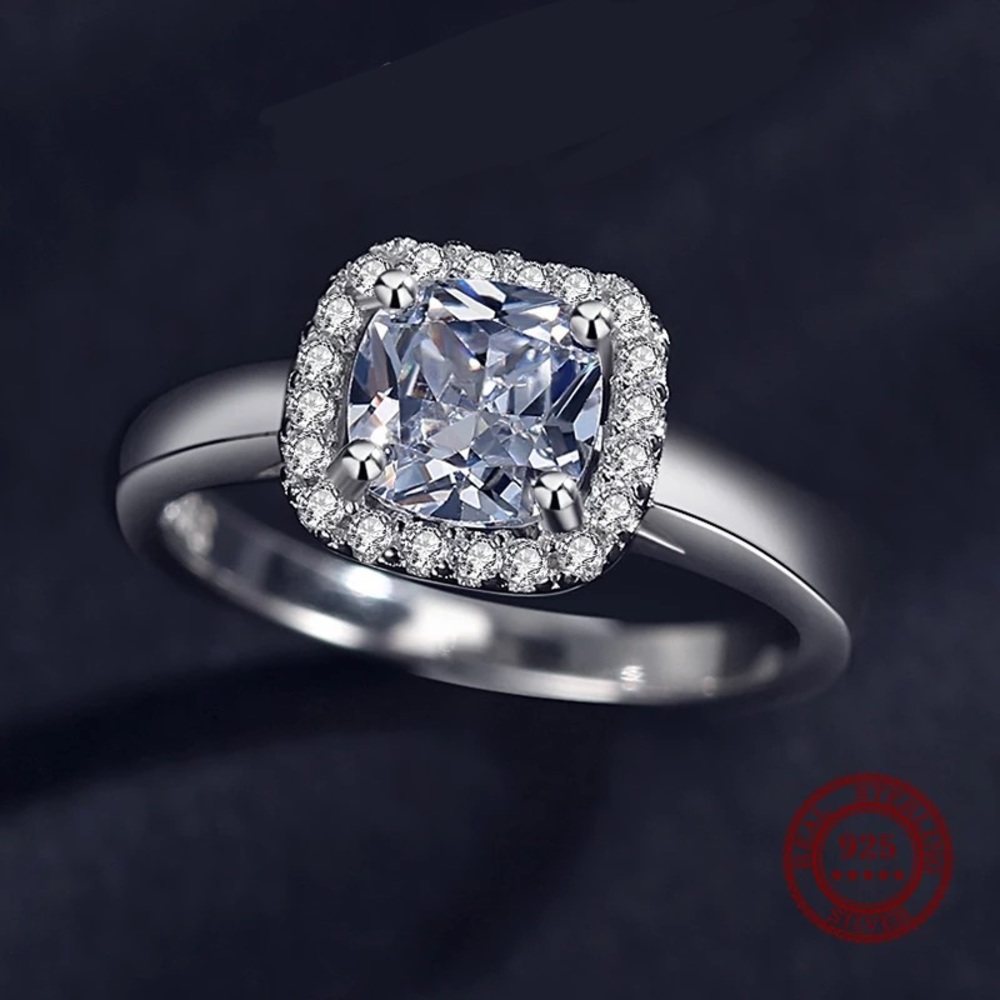 1.25Ct CUSHION Cut Halo VVS Prong Setting Solitaire 925 Ring